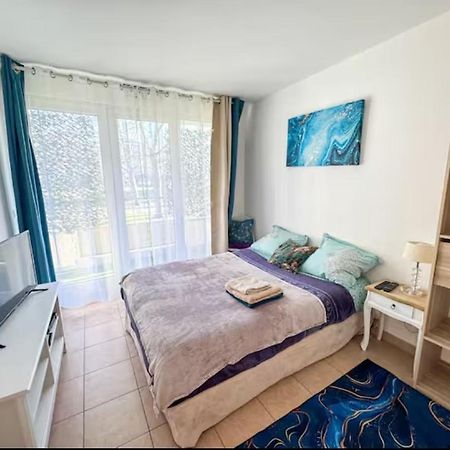 Apt Disneyland Paris 2 Chambres, Parking, Bus A 1Mn Montevrain Ngoại thất bức ảnh